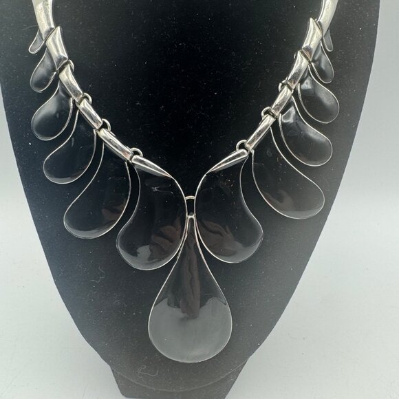 Black Teardrop Necklace Adjustable Silver Chain Statement Pendant Jewelry Stylis - Picture 1 of 3